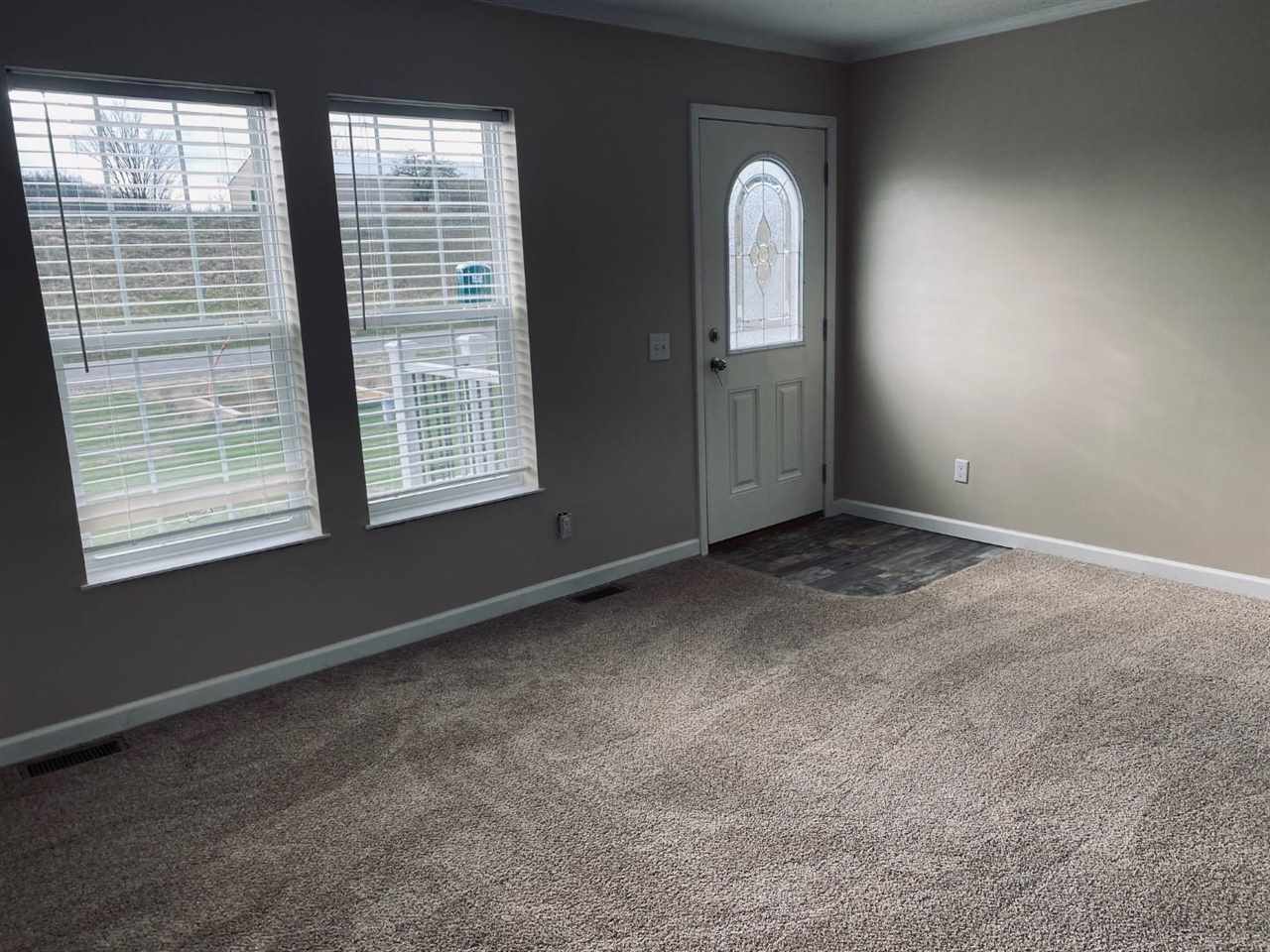3929 Leslie Lane