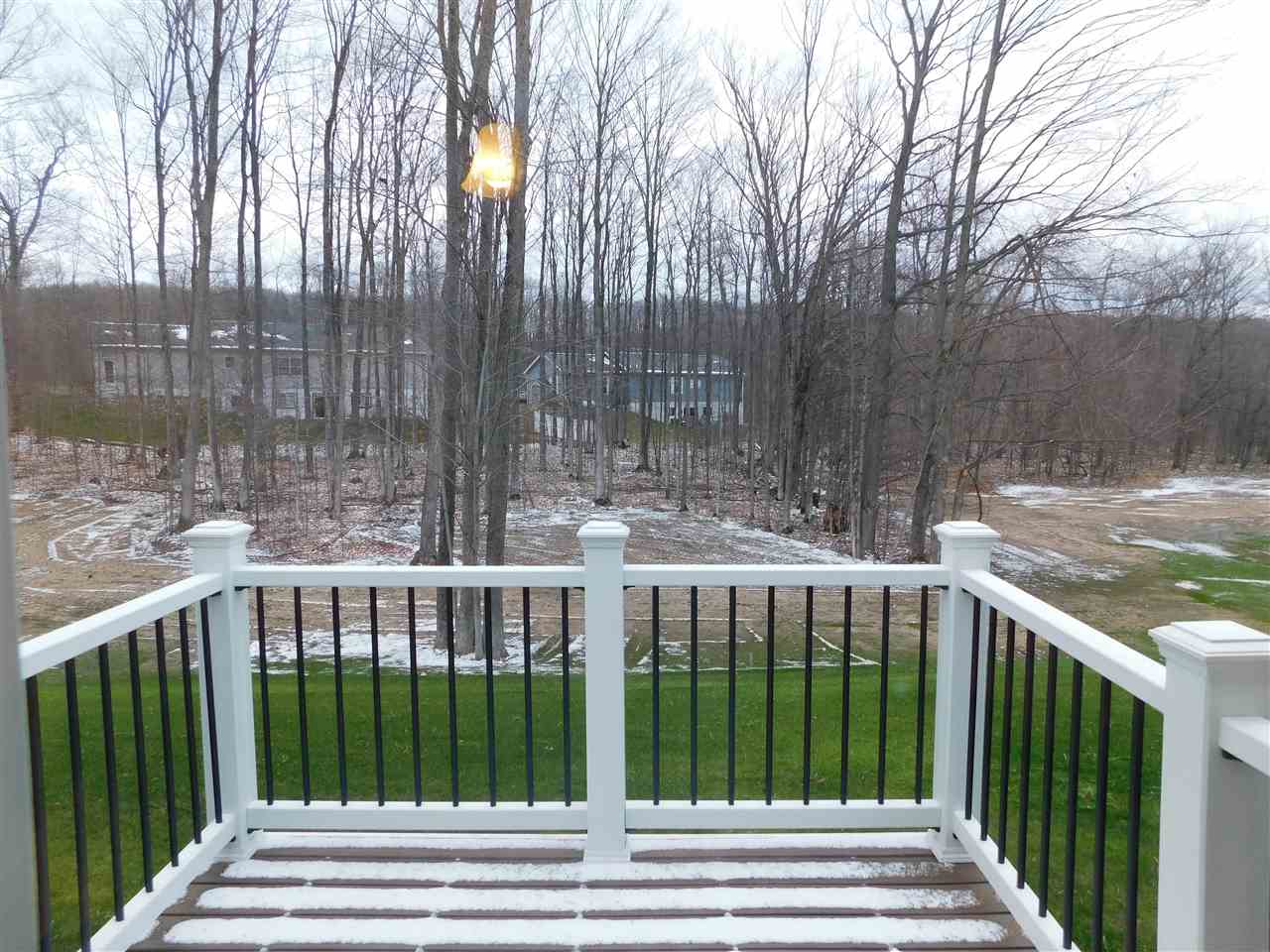 3895 Leslie Lane