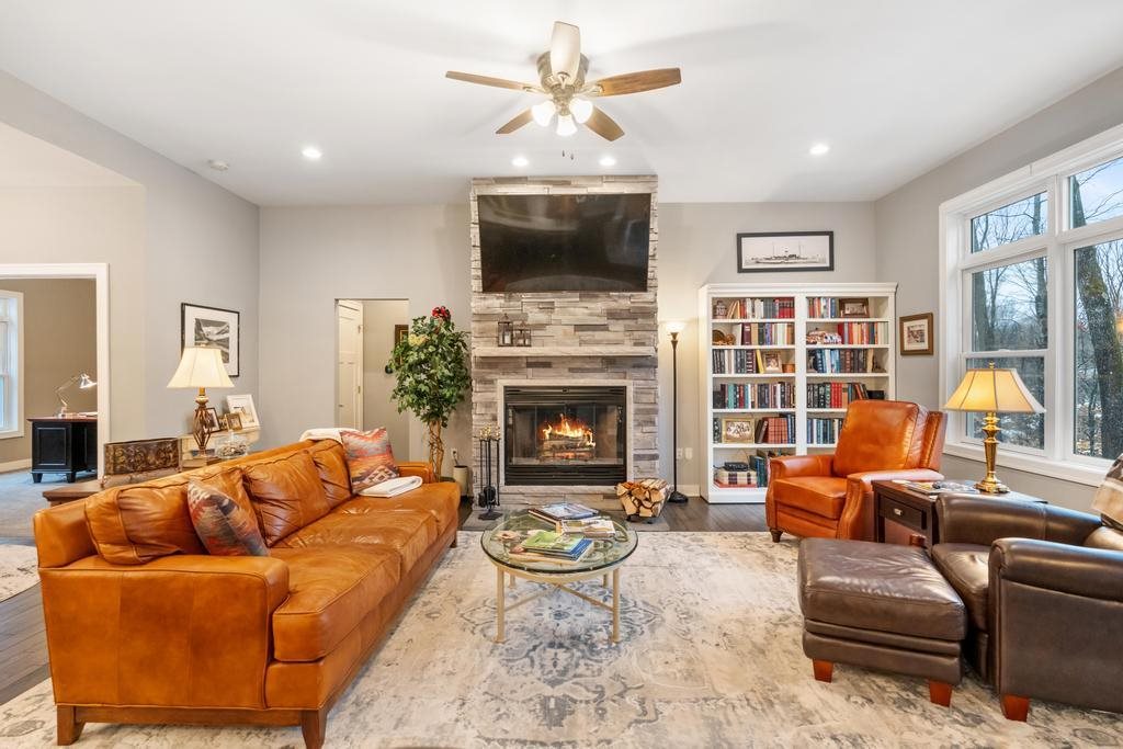 4855 Turfway Trail