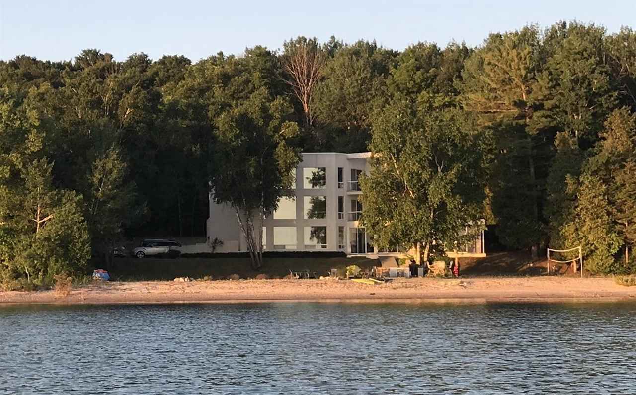 7857 Nine Mile Drive, Charlevoix, MI 49720