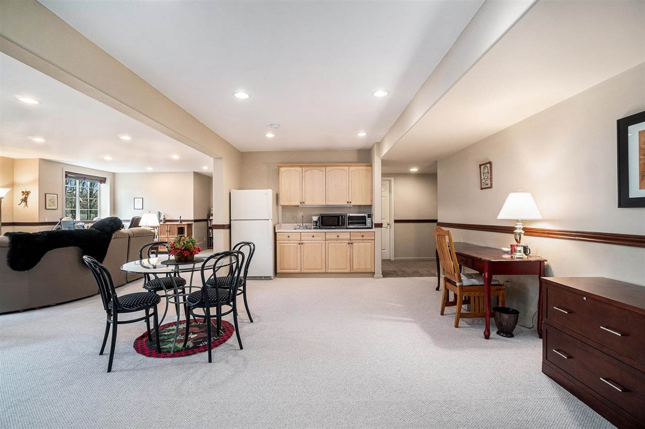 5284 Greystone Court 19