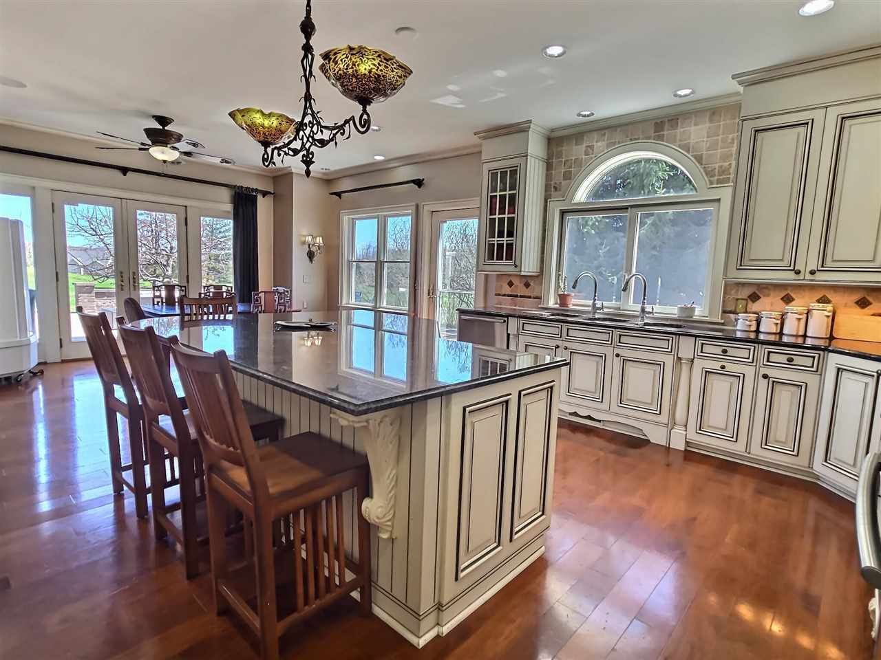 2286 Pinecrest