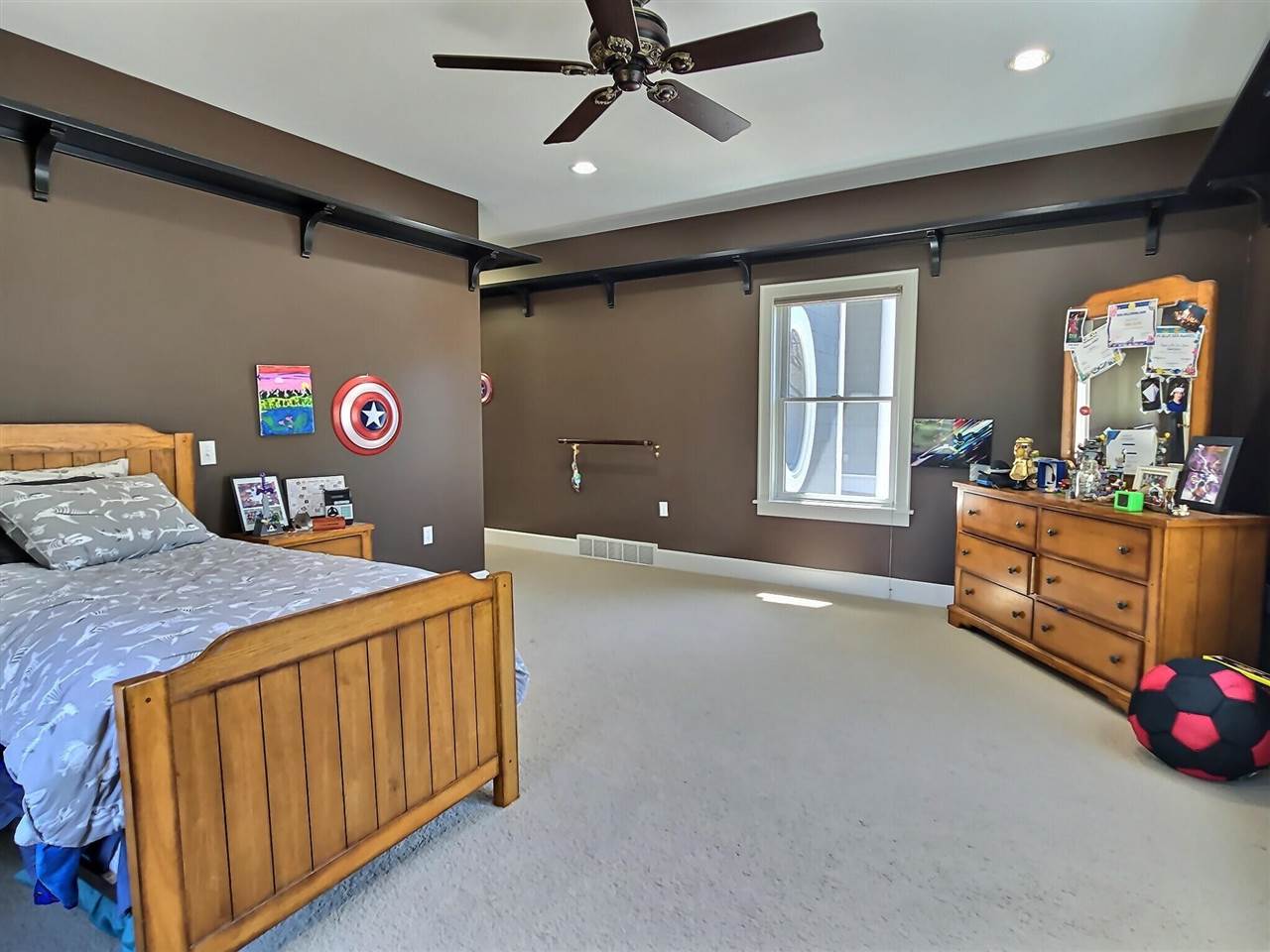 2286 Pinecrest