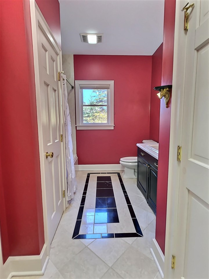 2286 Pinecrest
