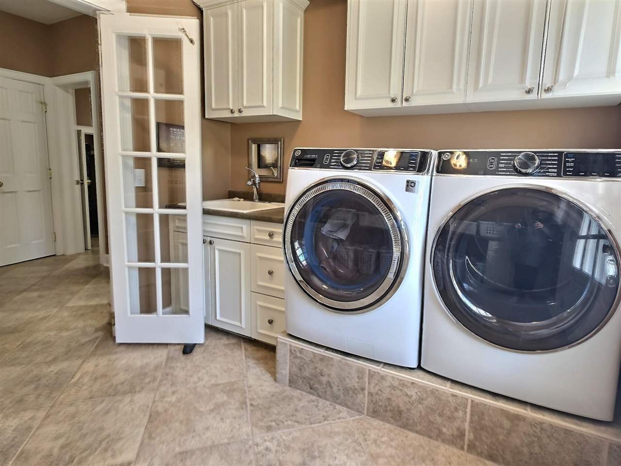 2286 Pinecrest