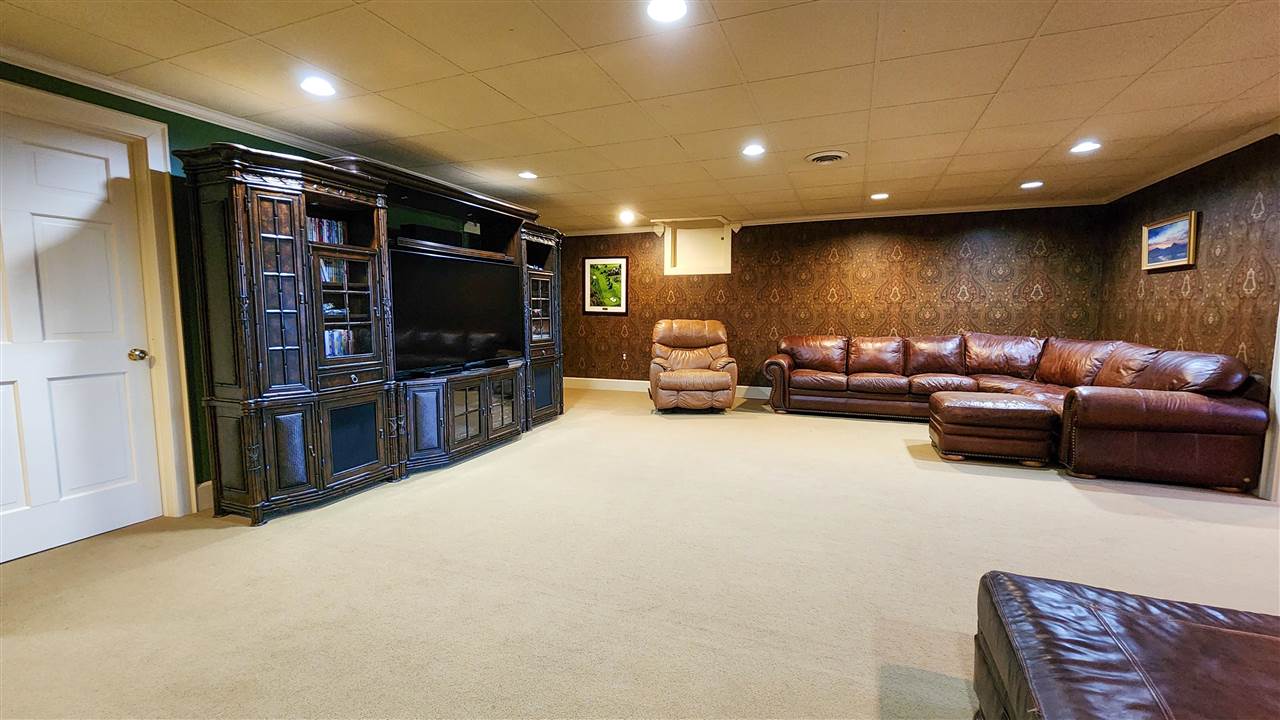 2286 Pinecrest