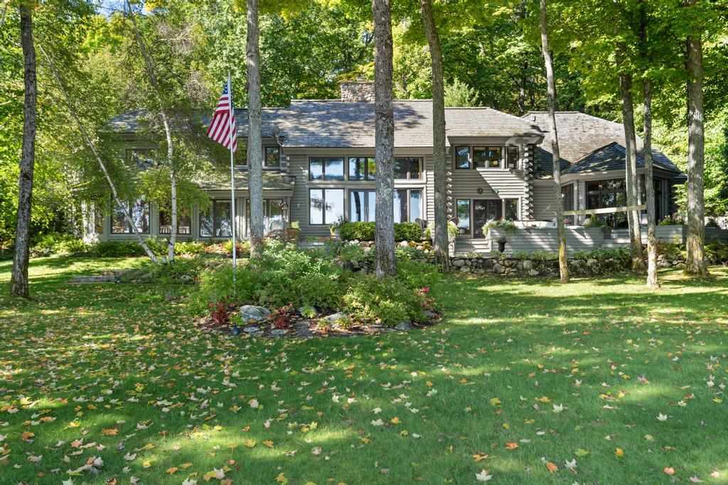 1442 Indian Point Road, Brutus, MI 49716