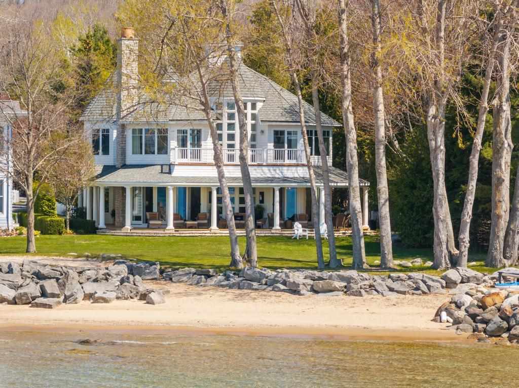 1111 East Bay Road