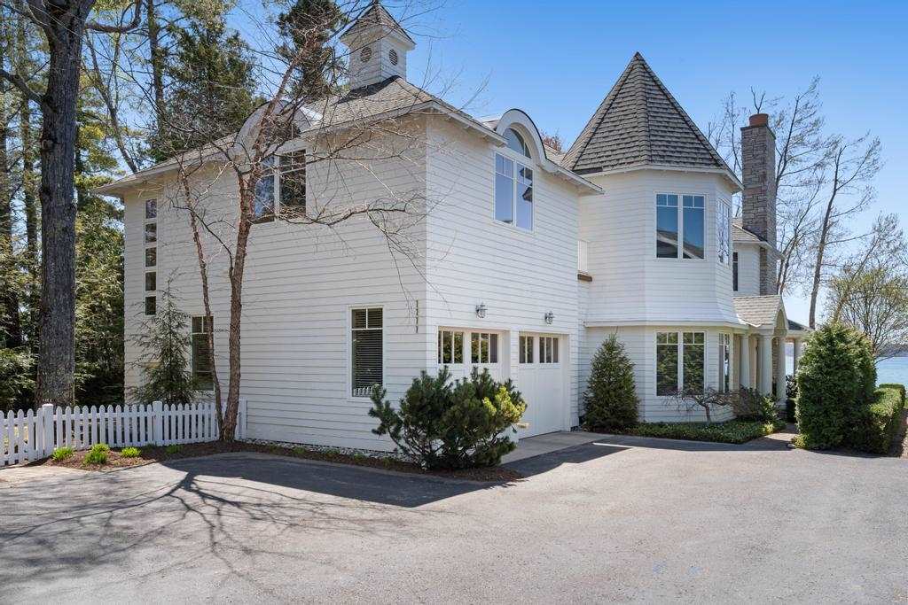 1111 East Bay Road