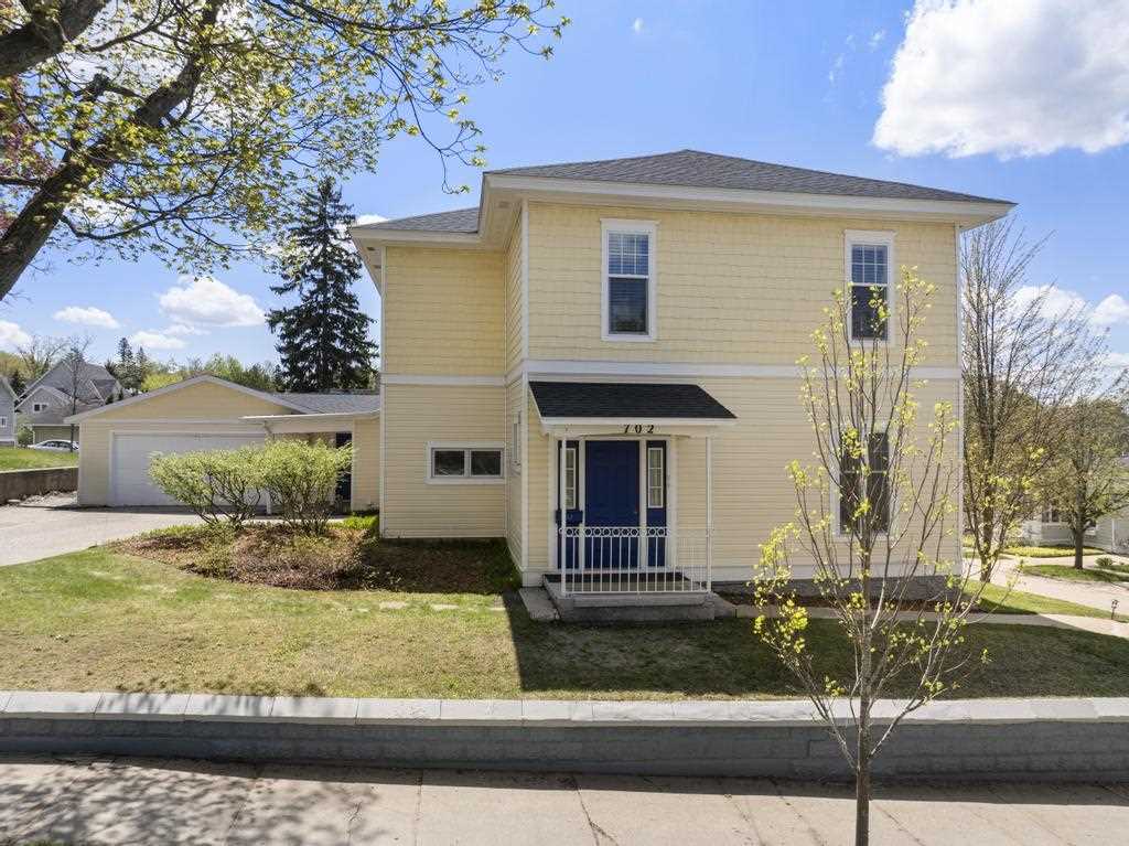 702 Michigan, Petoskey, MI 49770