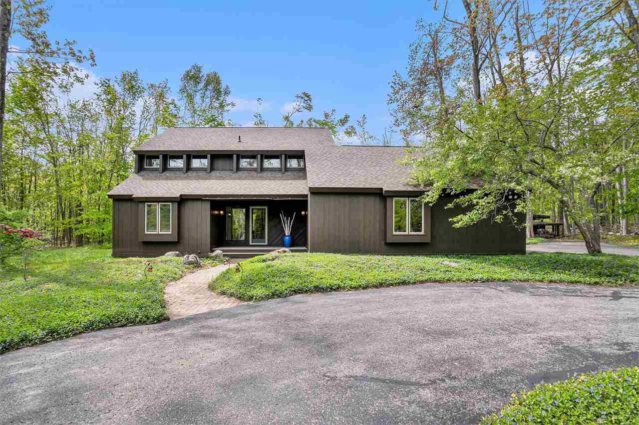 2430 Greenbriar