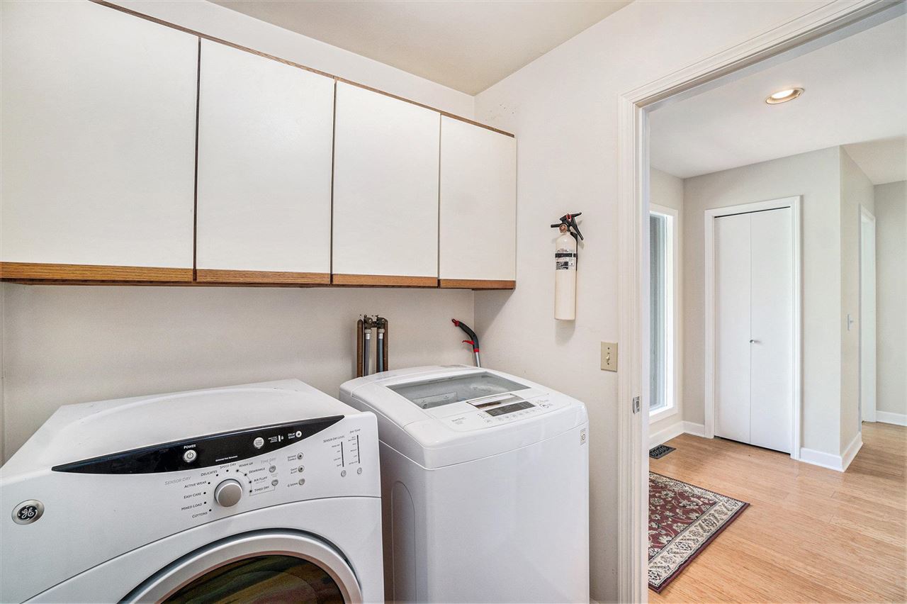 2430 Greenbriar