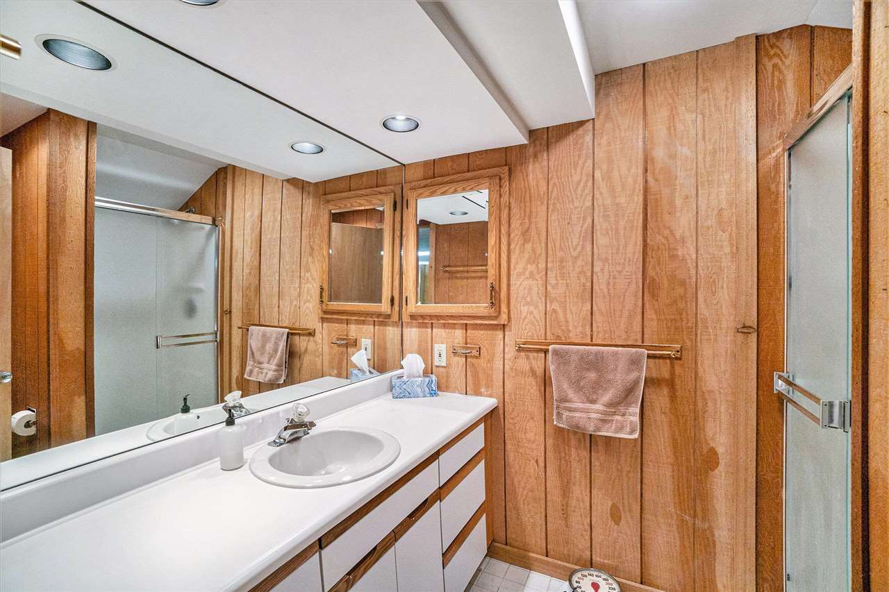 2430 Greenbriar