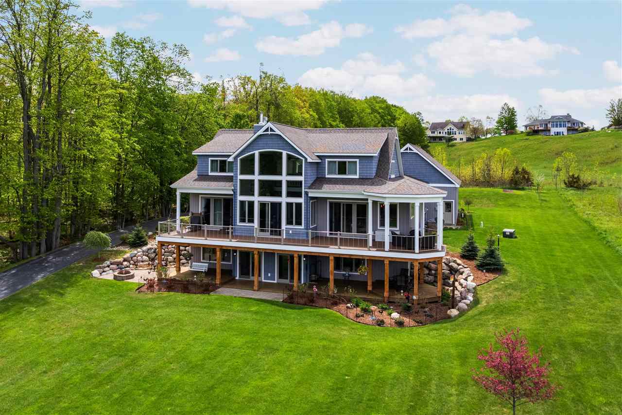 346 Blue Water Trail, Boyne City, MI 49712