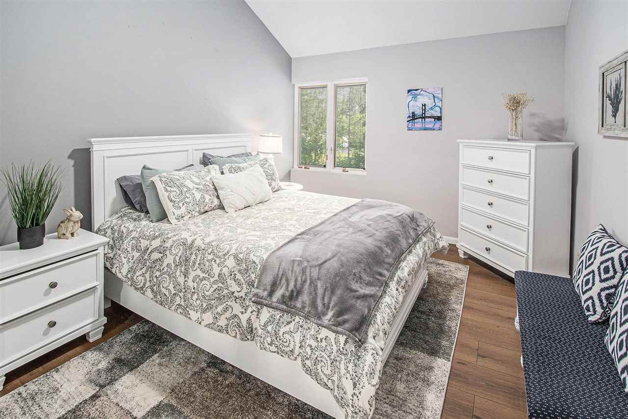 3400 Lakeside South #19 19