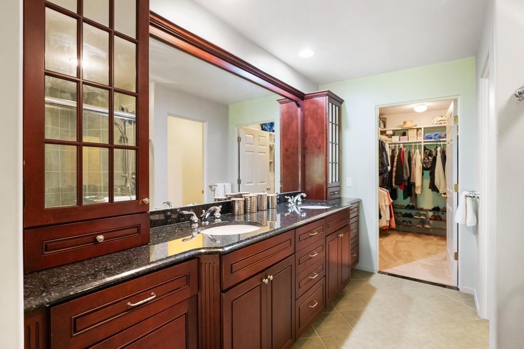 5286 Greystone Court 20