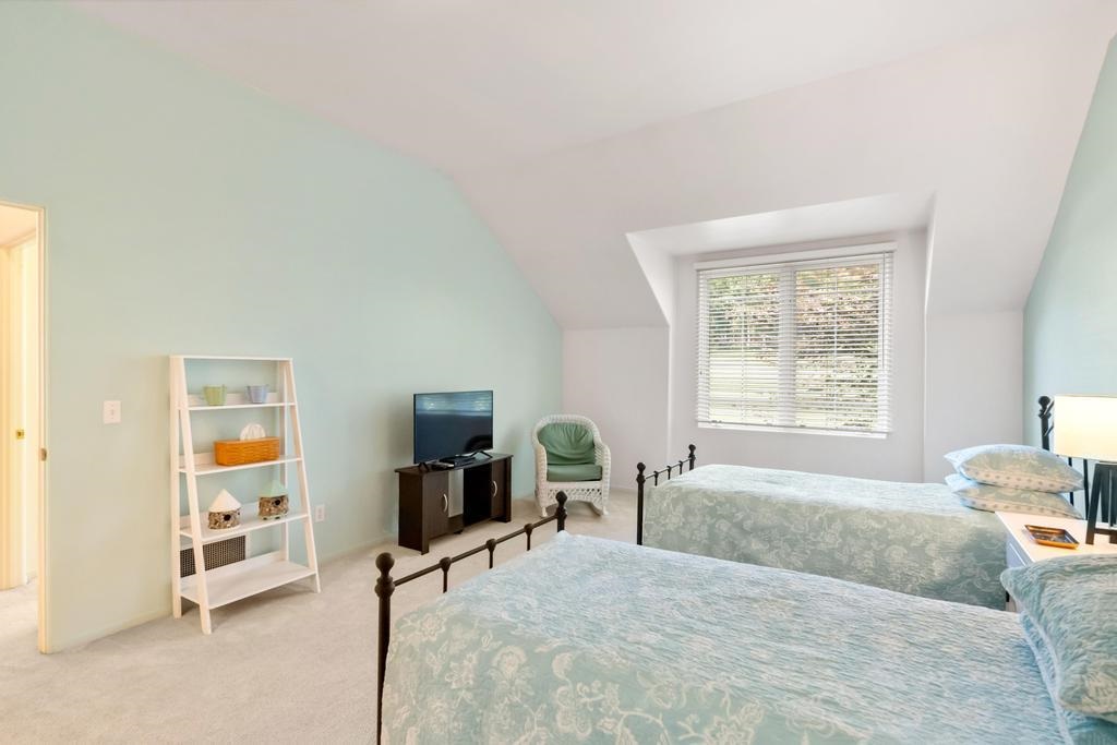 5286 Greystone Court 20