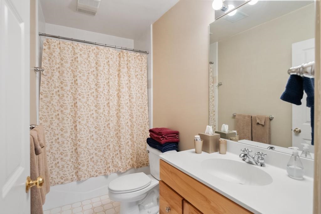 5286 Greystone Court 20