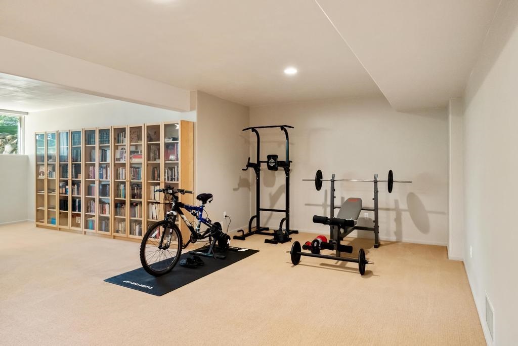 5286 Greystone Court 20