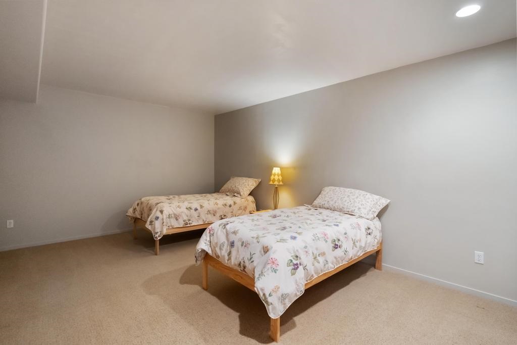 5286 Greystone Court 20