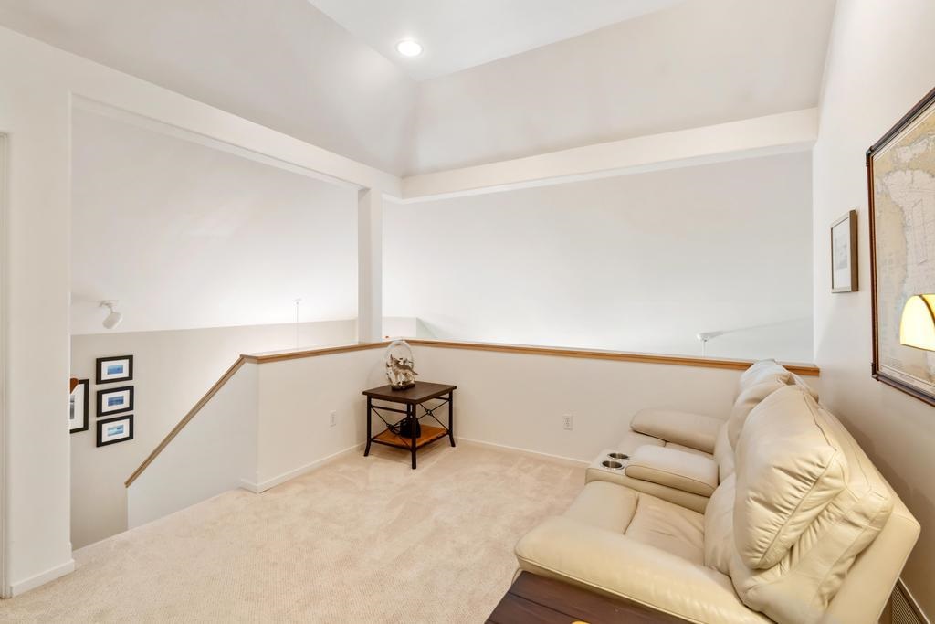 5286 Greystone Court 20