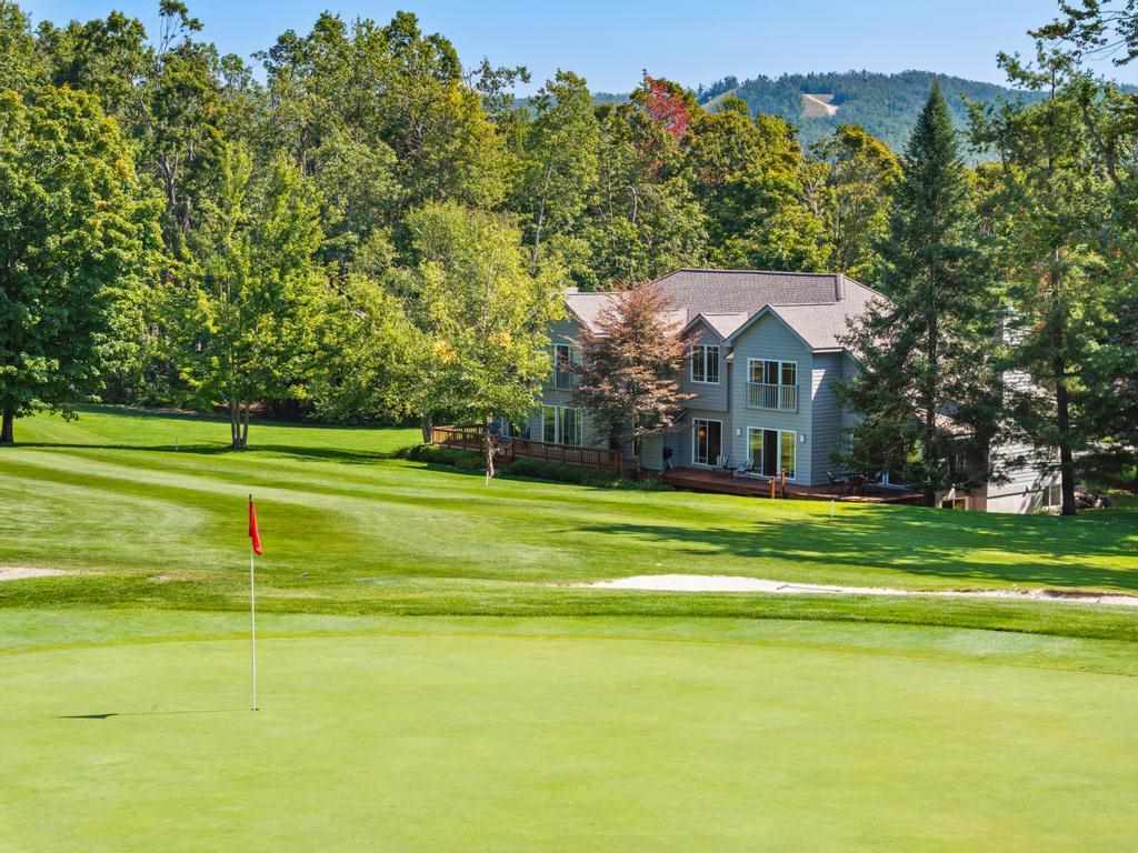 5286 Greystone Court 20