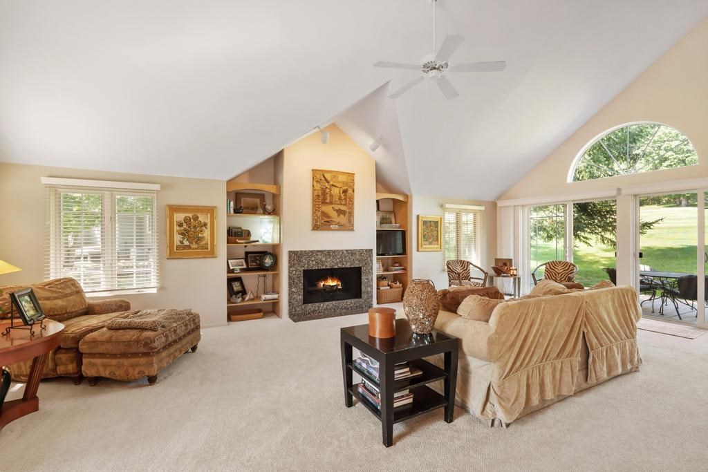 5286 Greystone Court 20