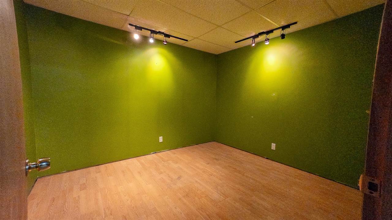 3652 Country Club Road