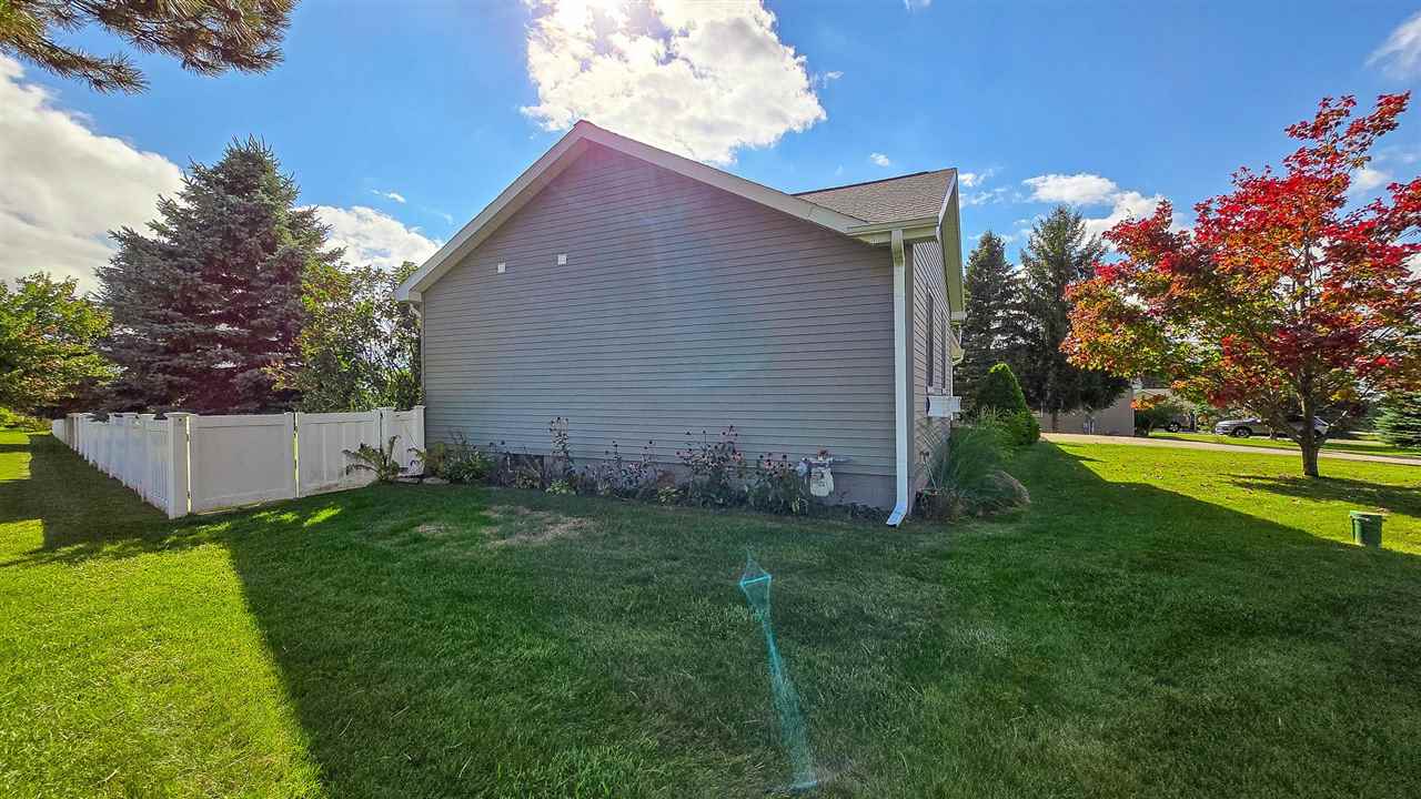 3652 Country Club Road