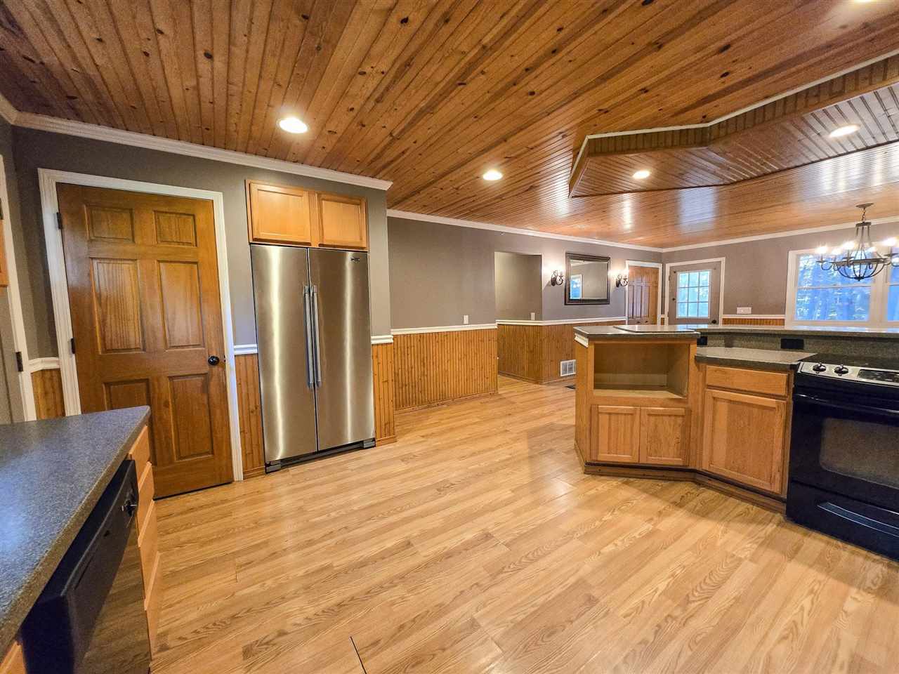 7840 Douglas Lake Road