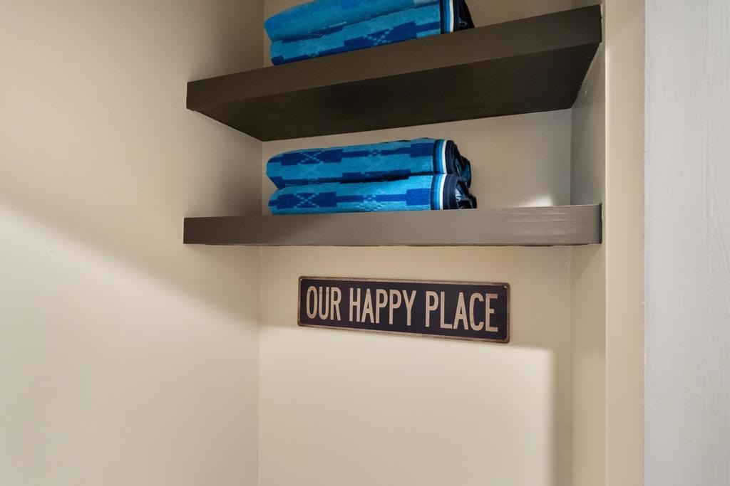 3440 N Lakeside Drive 68