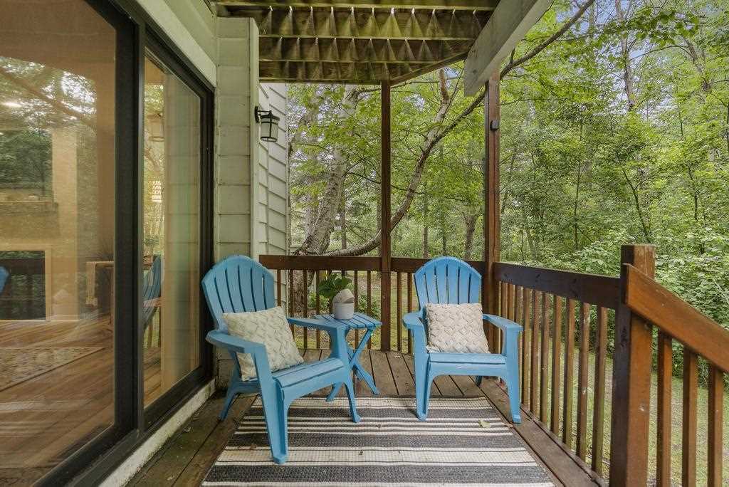 3440 N Lakeside Drive 68