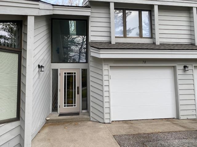 3440 N Lakeside Drive 68