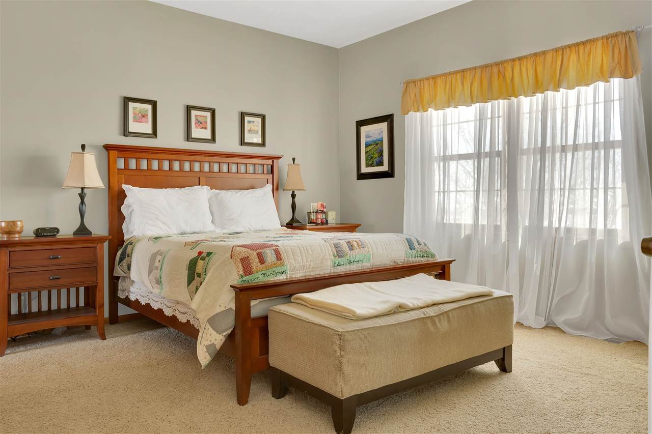 83945  Eagle Ridge