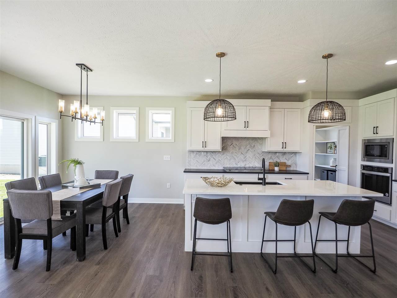 2501  Sheridan Drive