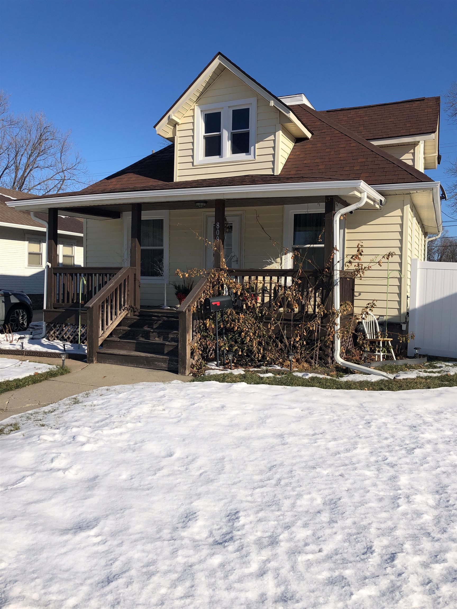 809 S 8th Norfolk NE