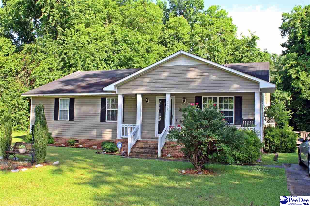 1007 Lee Avenue, Cheraw, SC 29520