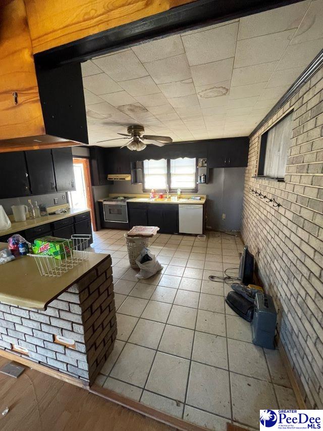 3240 Sam Jones Rd