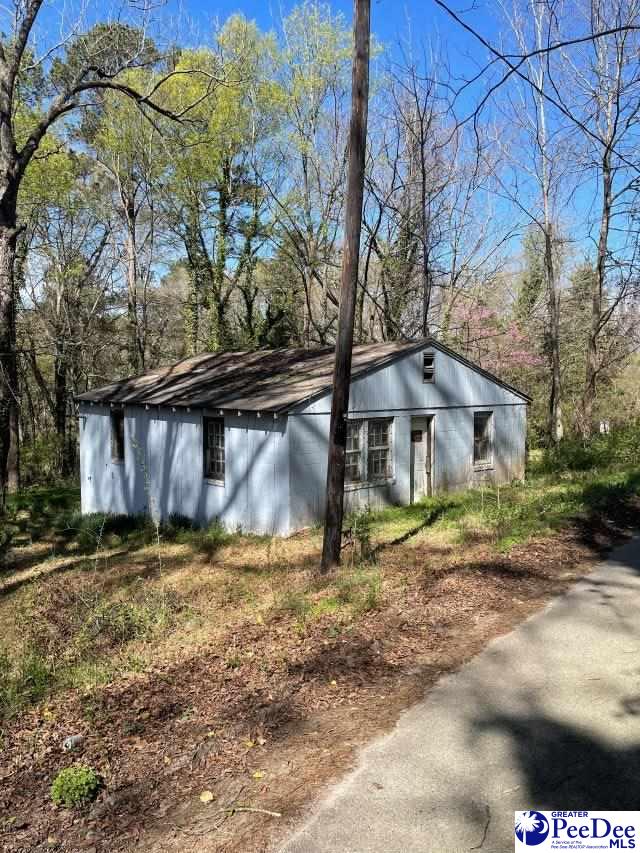 115 Red Oak St
