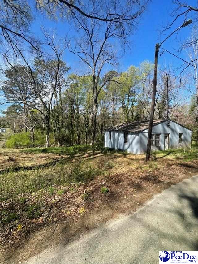 115 Red Oak St
