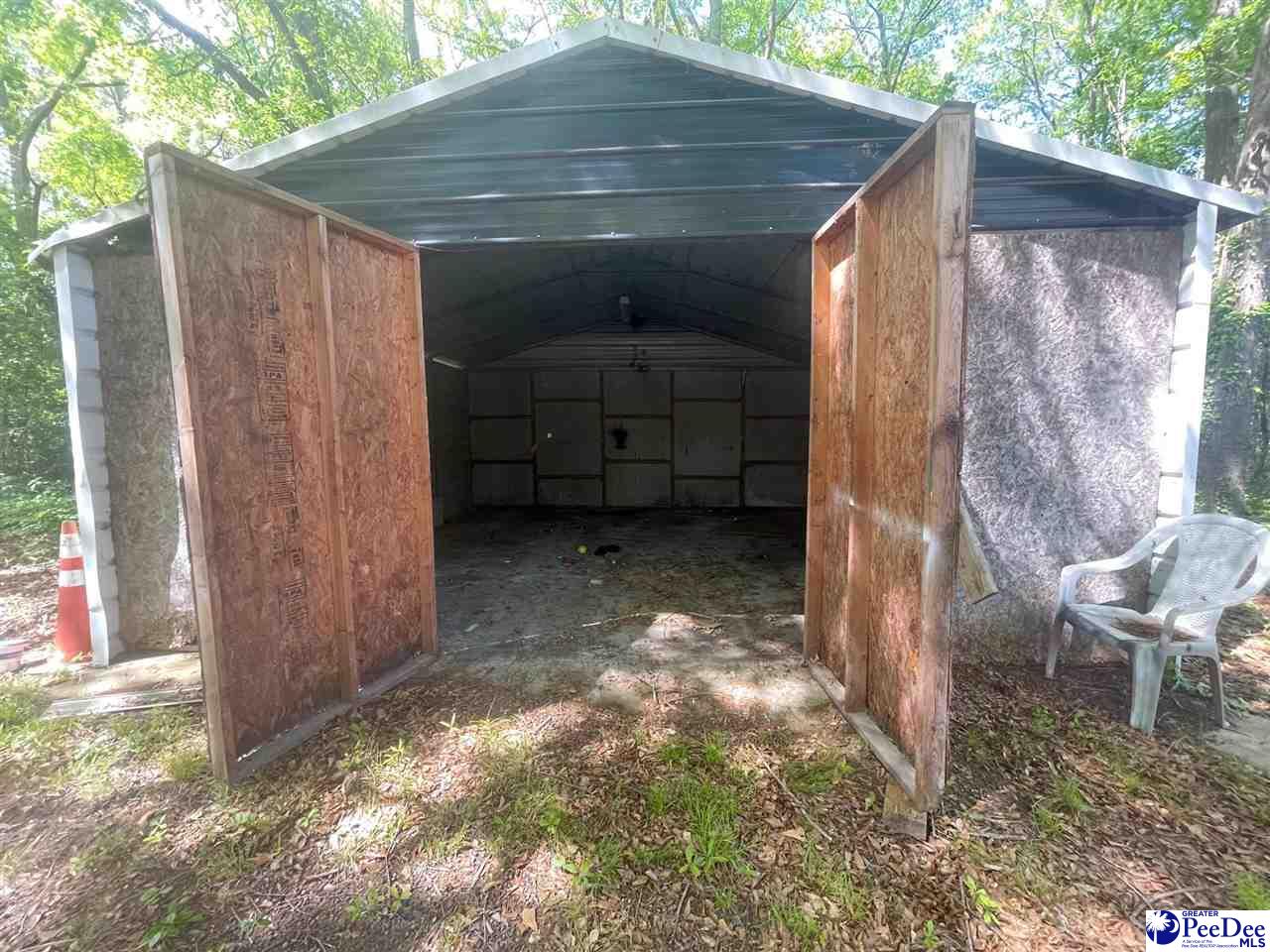 308 Country Rd.