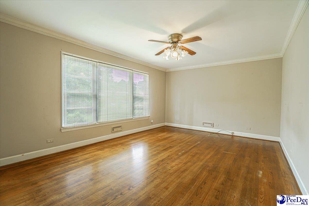 124 Lakeway Dr.