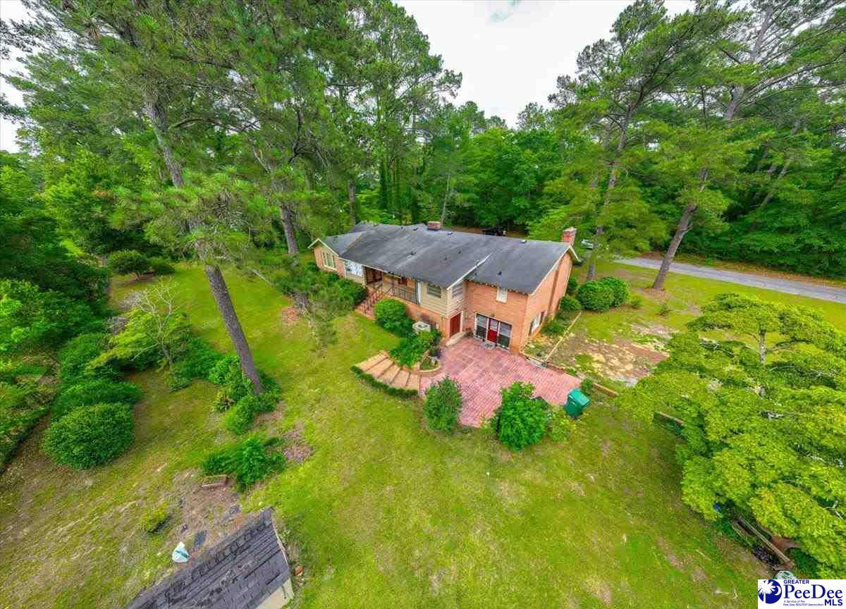 124 Lakeway Dr.
