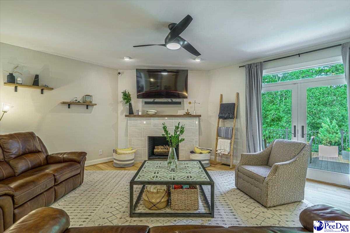 203 Fairway Rd