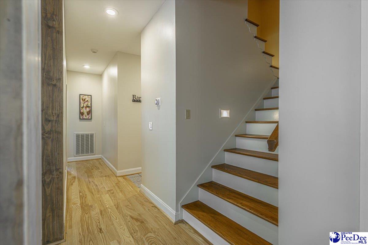 203 Fairway Rd