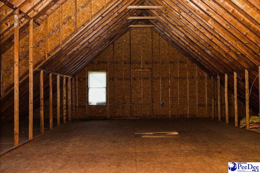 203 Fairway Rd