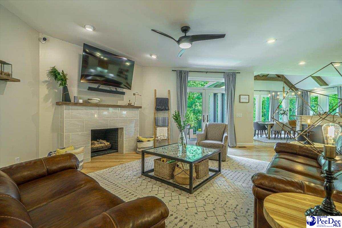 203 Fairway Rd