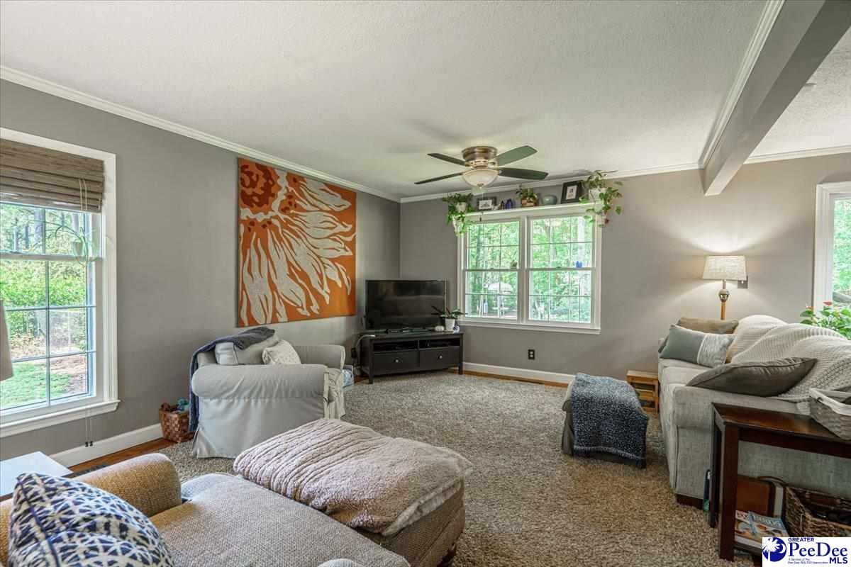 44 Coach Rd