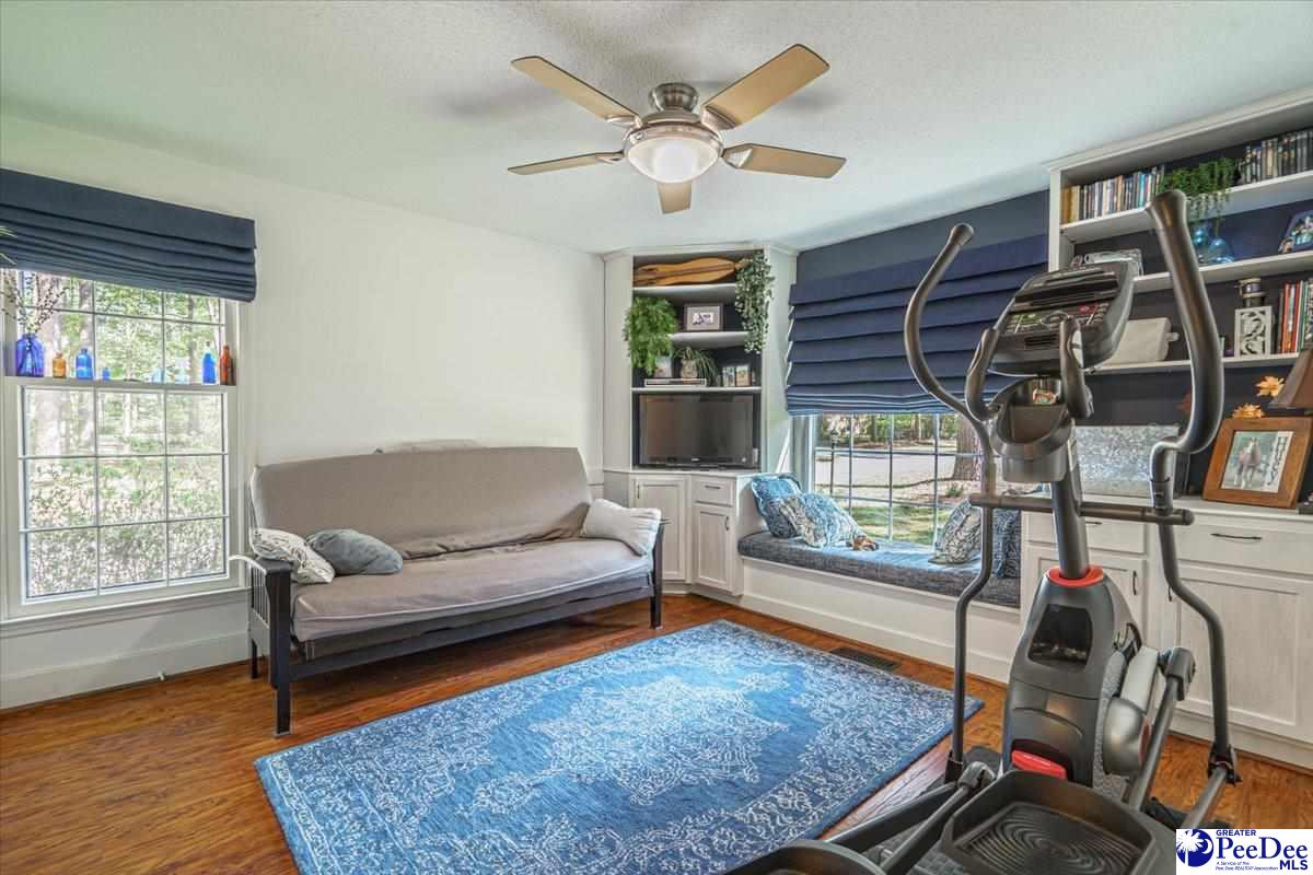 44 Coach Rd