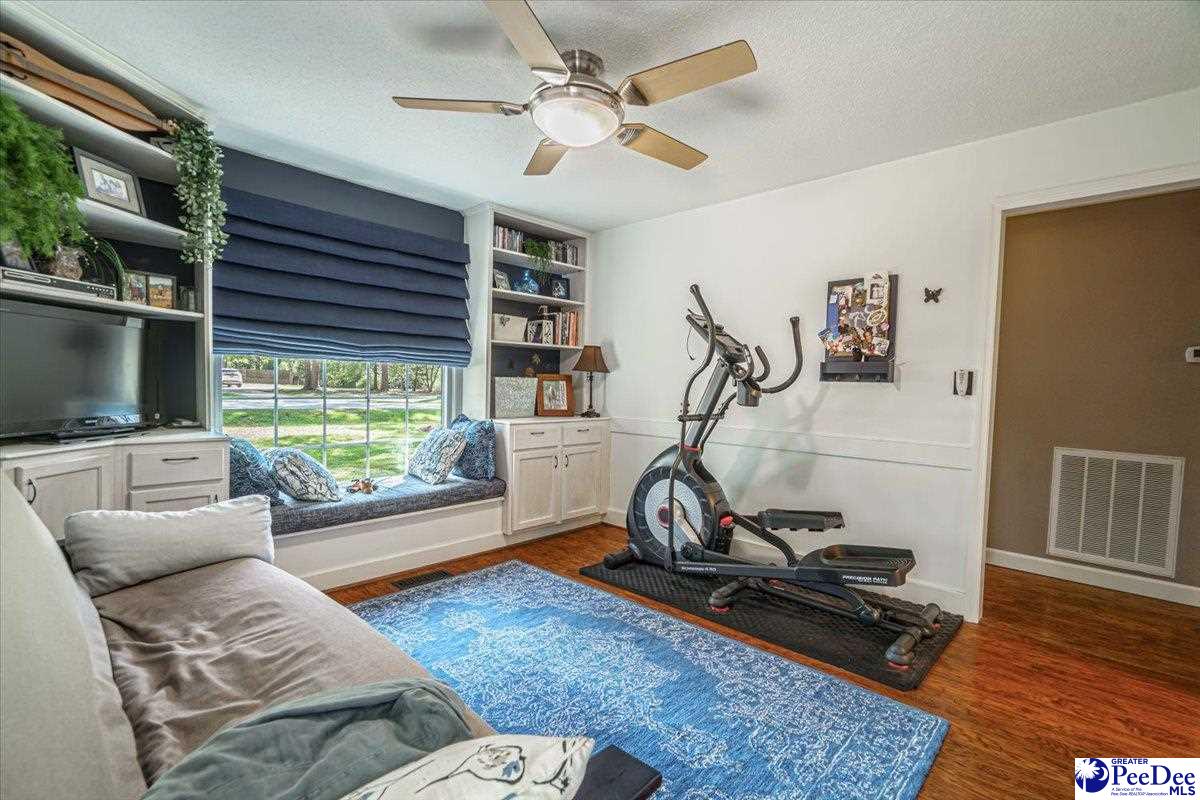44 Coach Rd